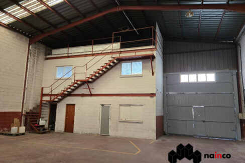 nave-industrial-comercial-en-alquiler-en-poligono-juncaril-con-acceso-a-dos-calles-ref-119ft999