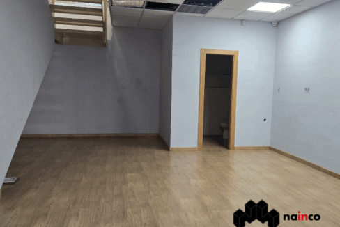 estupendo-local-comercial-en-alquiler-en-el-corazon-del-poligono-juncaril-albolote-granada-con-148m2-divididos-en-dos-plantas-ref-567vv001-5