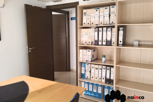 atencion-inversores-impresionante-nave-industrial-y-comercial-en-el-poligono-de-ogijares-cuenta-con-unos-270m2-de-planta-ref-235kp099-4