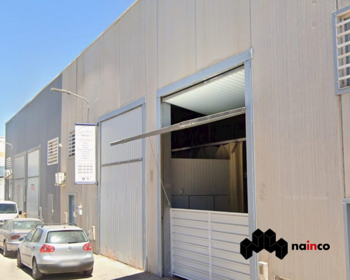 Especial oportunidad, naves industriales en pleno funcionamiento con 300m2 en Polígono Juncaril – ref: 675gh110