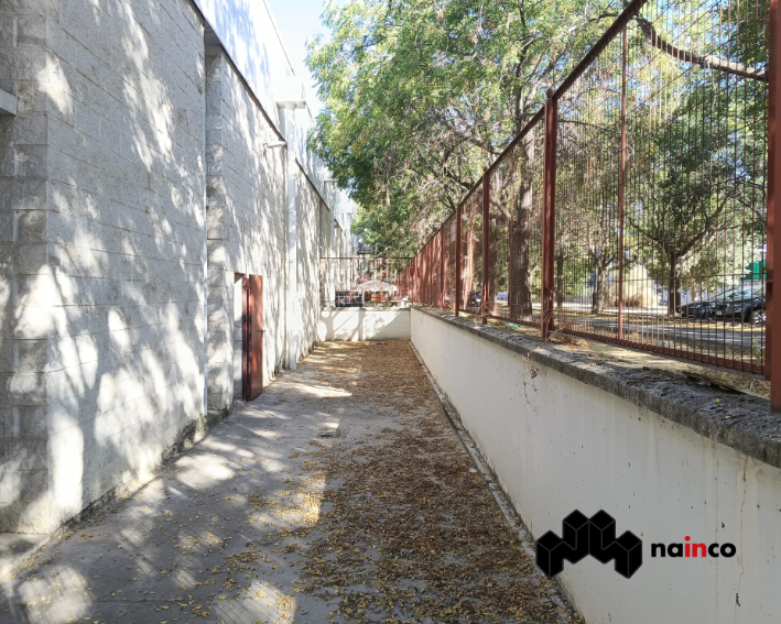 preciosa-nave-en-alquiler-nave-industrial-en-una-de-las-mejores-esquinas-del-poligono-el-florio-ref-090tp089-2