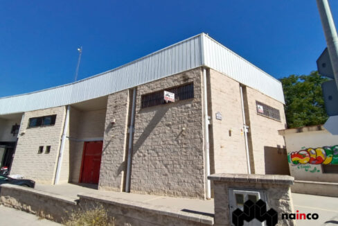 preciosa-nave-en-alquiler-nave-industrial-en-una-de-las-mejores-esquinas-del-poligono-el-florio-ref-090tp089-4