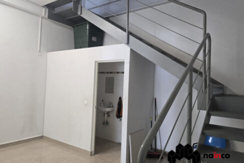 local-comercial-en-alquiler-en-poligono-juncaril-totalmente-instalado-62m2-por-planta-dos-plantas-calle-baza-ref-563tk578-2