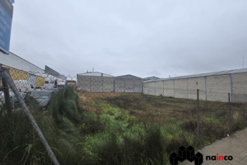 una-de-las-mejores-parcelas-industriales-disponibles-en-poligono-juncaril-haciendo-esquina-con-1321-m2-ref-573fv920-2