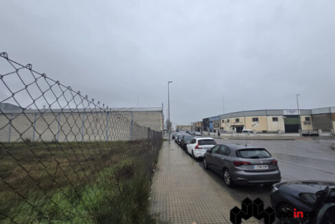 una-de-las-mejores-parcelas-industriales-disponibles-en-poligono-juncaril-haciendo-esquina-con-1321-m2-ref-573fv920-4